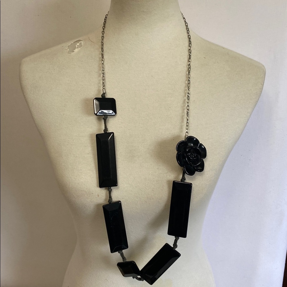 Black Geometric lucite/Resin Necklace with Flower Accent